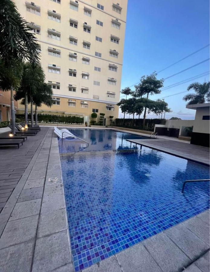 Neat Unit In Holland Park Southwoods Aparthotel Binan Exterior photo